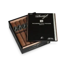 Davidoff Nicaragua Box Pressed Robusto Puro – 12’S